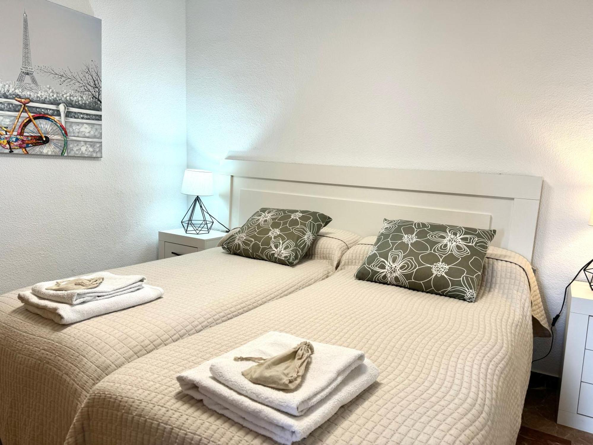 La Carihuela A 150 Metros De La Playa Con Espectaculares Vistas Apartment Torremolinos Bagian luar foto